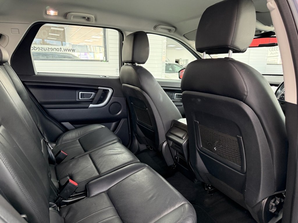 Used Land Rover Discovery Sport 2017 for sale - 76776573: Photo 4