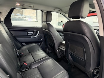 Used Land Rover Discovery Sport 2017 for sale - 76776573: Photo