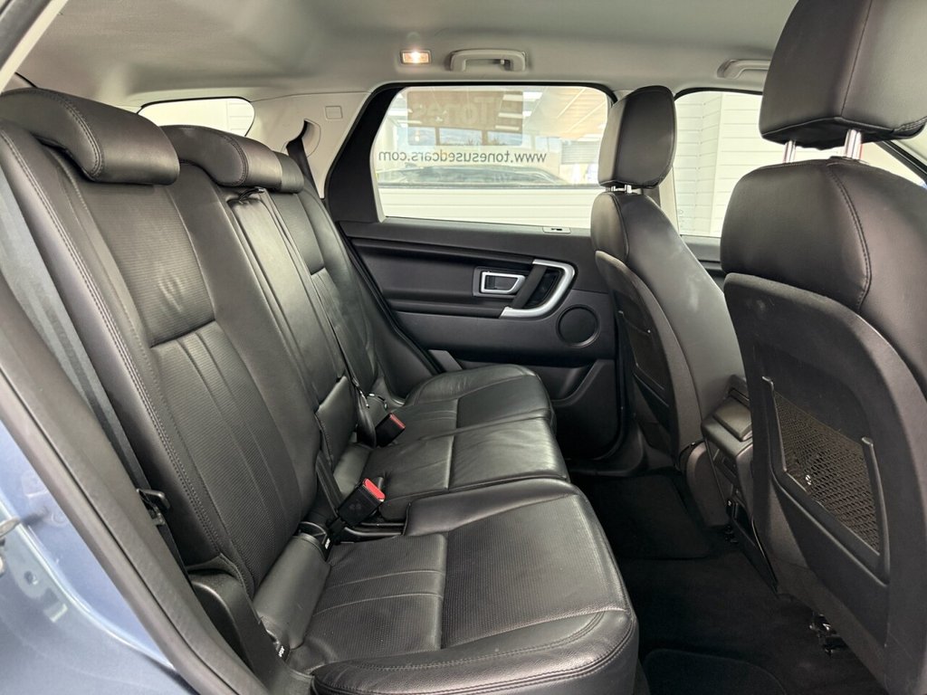 Used Land Rover Discovery Sport 2017 for sale - 76776573: Photo 5