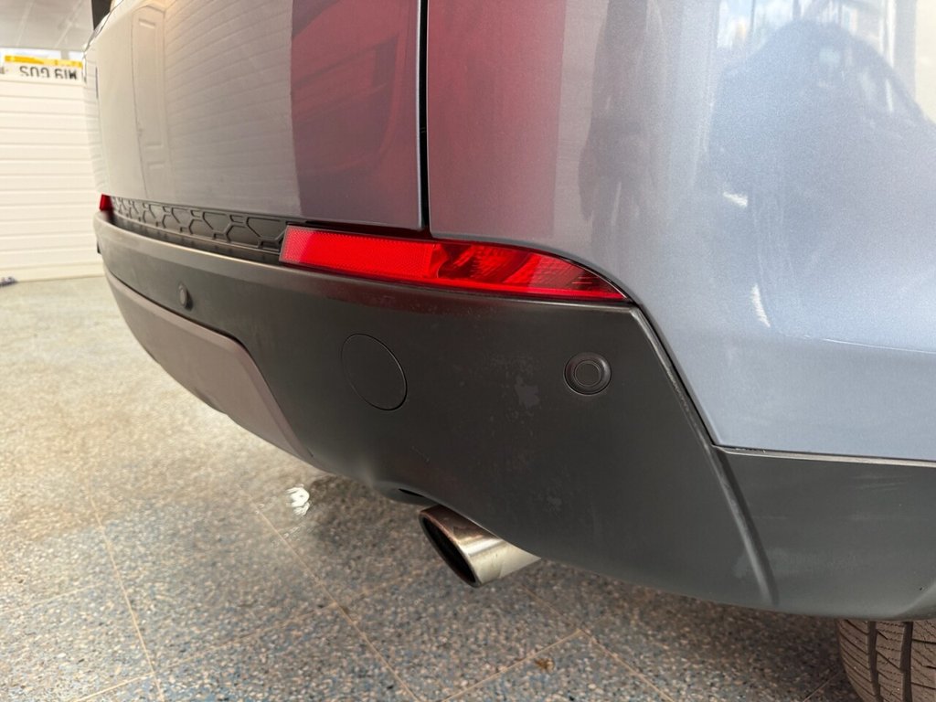 Used Land Rover Discovery Sport 2017 for sale - 76776573: Photo 8