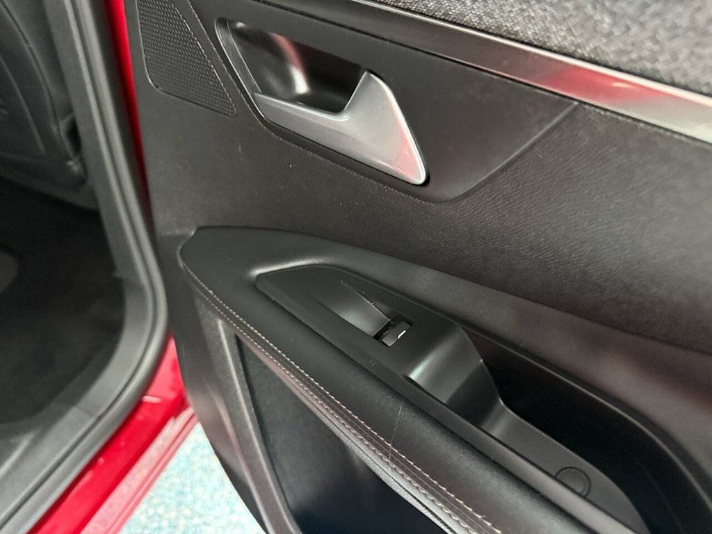 Used Peugeot 3008 2018 for sale - 76776552: Photo 6