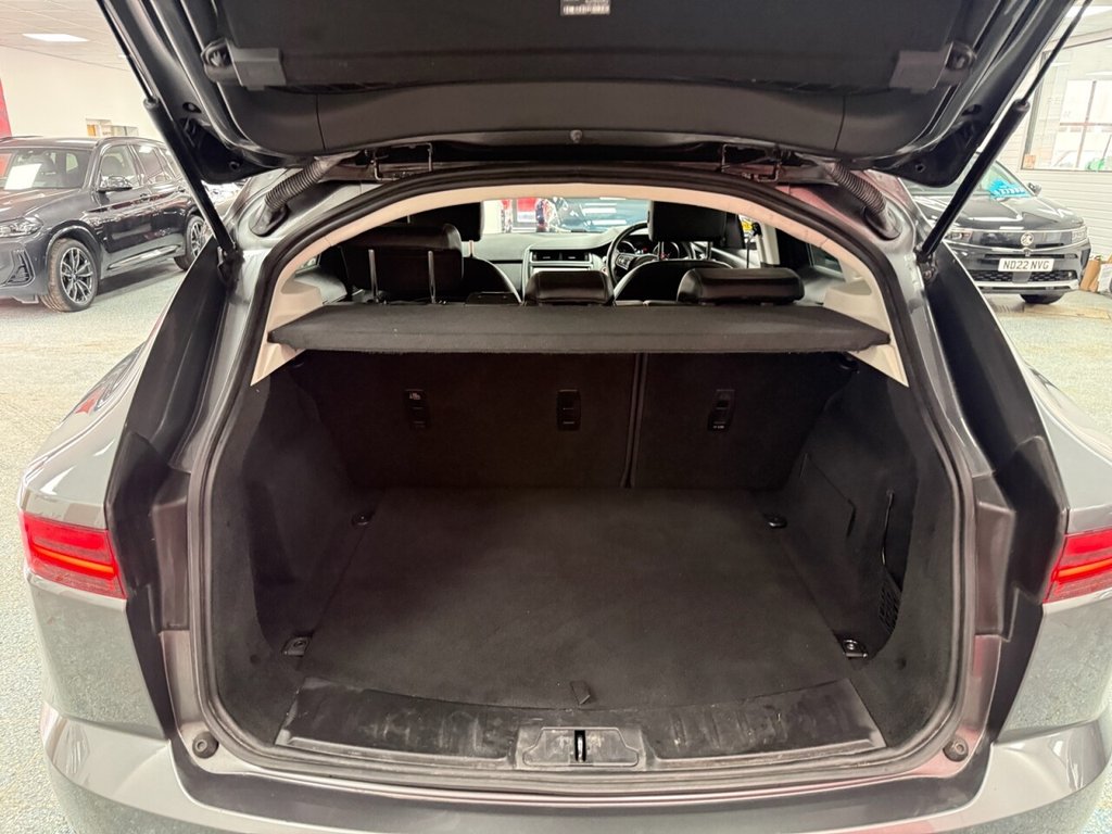 Used Jaguar E-Pace 2019 for sale - 77666839: Photo 11