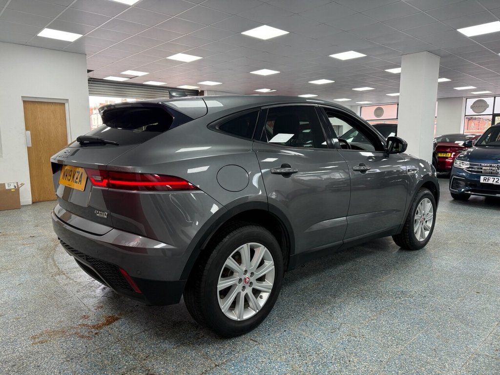 Used Jaguar E-Pace 2019 for sale - 77666839: Photo 2