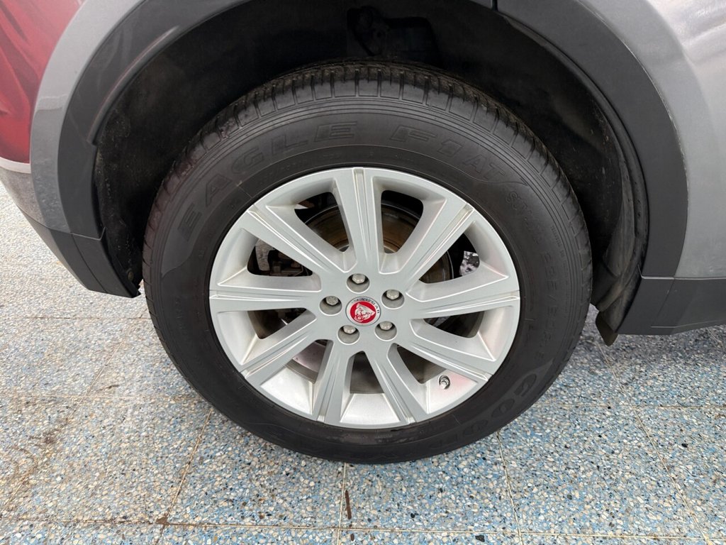 Used Jaguar E-Pace 2019 for sale - 77666839: Photo 3