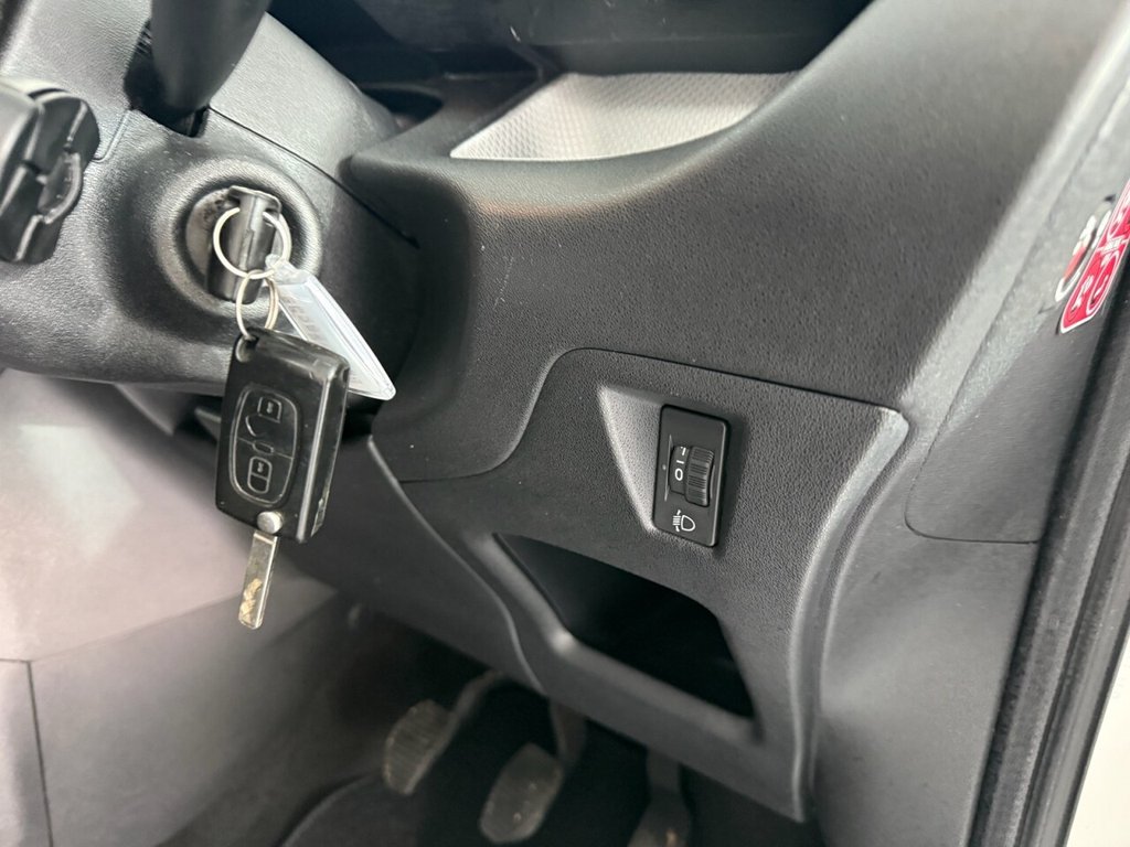 Used Citroen C3 Picasso 2016 for sale - 76776570: Photo 28