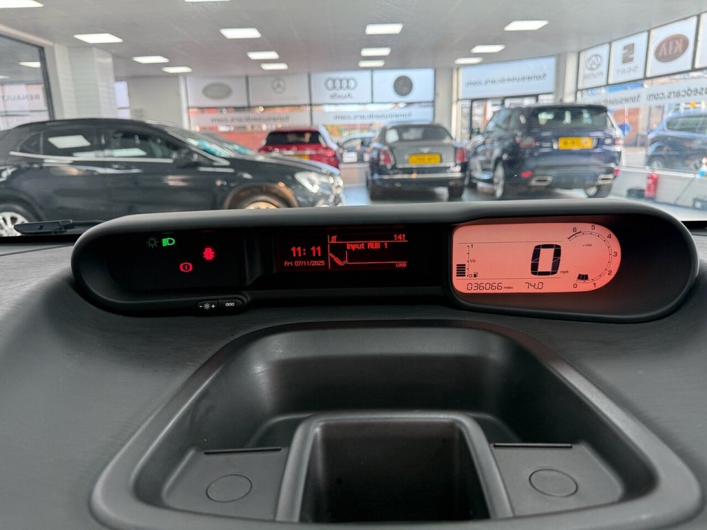 Used Citroen C3 Picasso 2016 for sale - 76776570: Photo 31