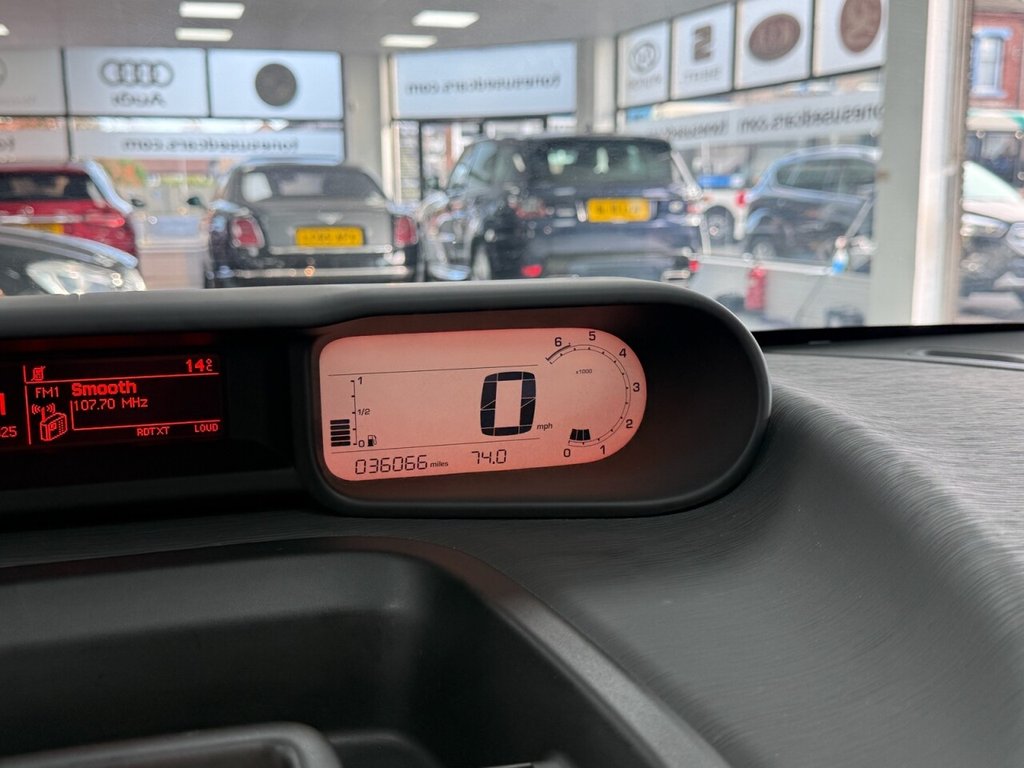 Used Citroen C3 Picasso 2016 for sale - 76776570: Photo 32