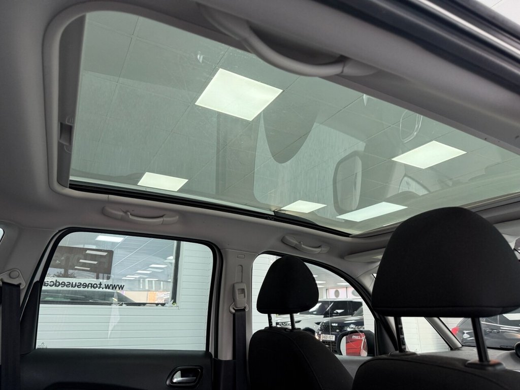 Used Citroen C3 Picasso 2016 for sale - 76776570: Photo 5