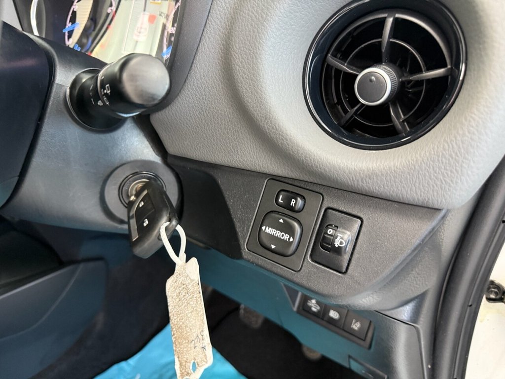 Used Toyota Yaris 2019 for sale - 77084103: Photo 24