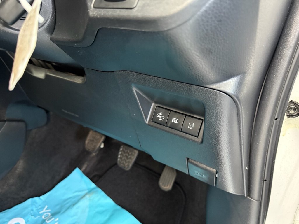 Used Toyota Yaris 2019 for sale - 77084103: Photo 25