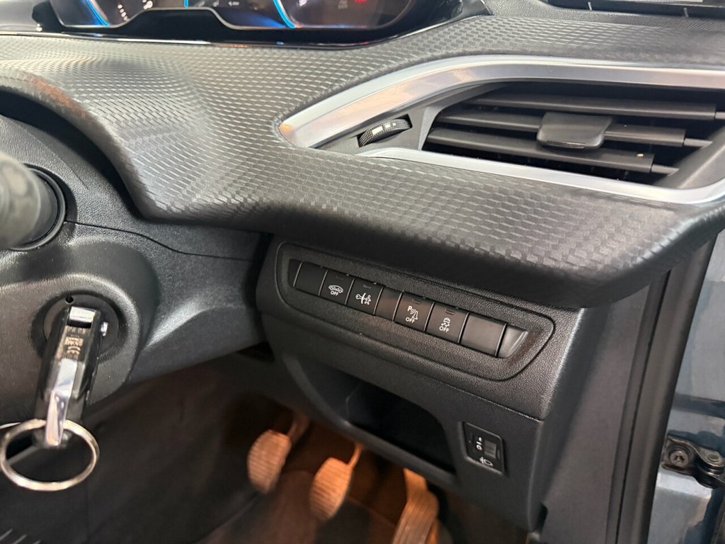 Used Peugeot 2008 2017 for sale - 78096308: Photo 24