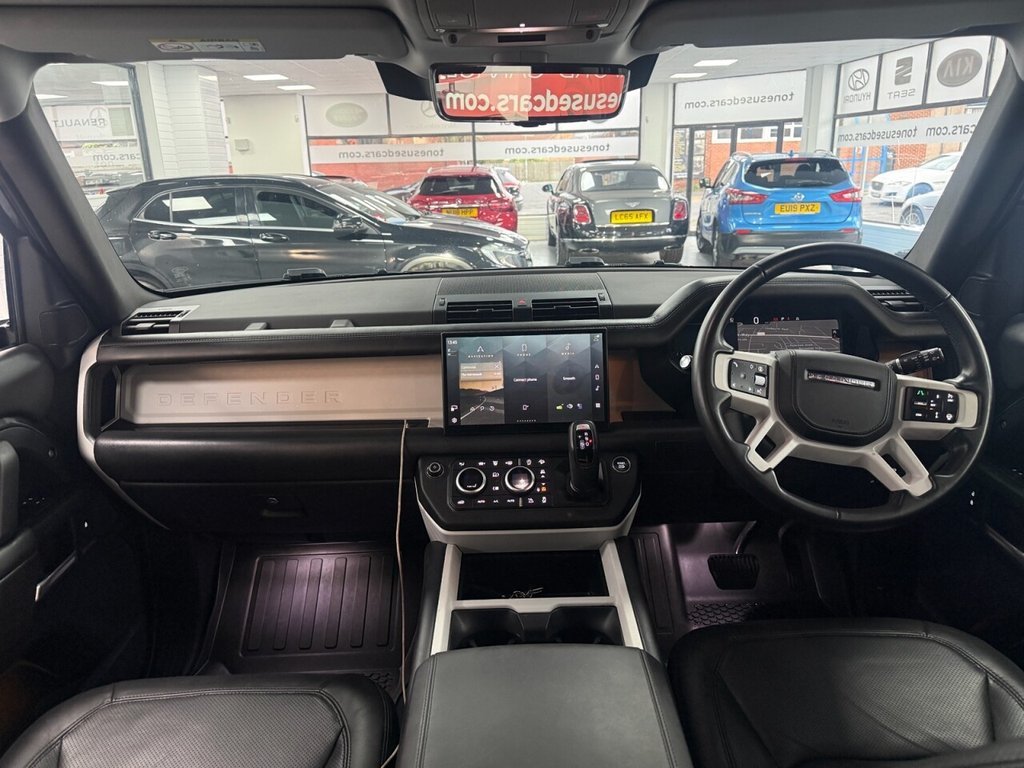 Used Land Rover Defender 2024 for sale - 76776689: Photo 10
