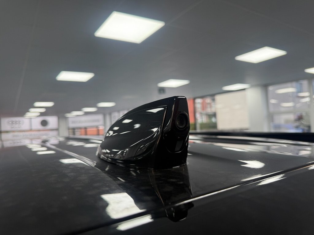 Used Land Rover Defender 2024 for sale - 76776689: Photo 14