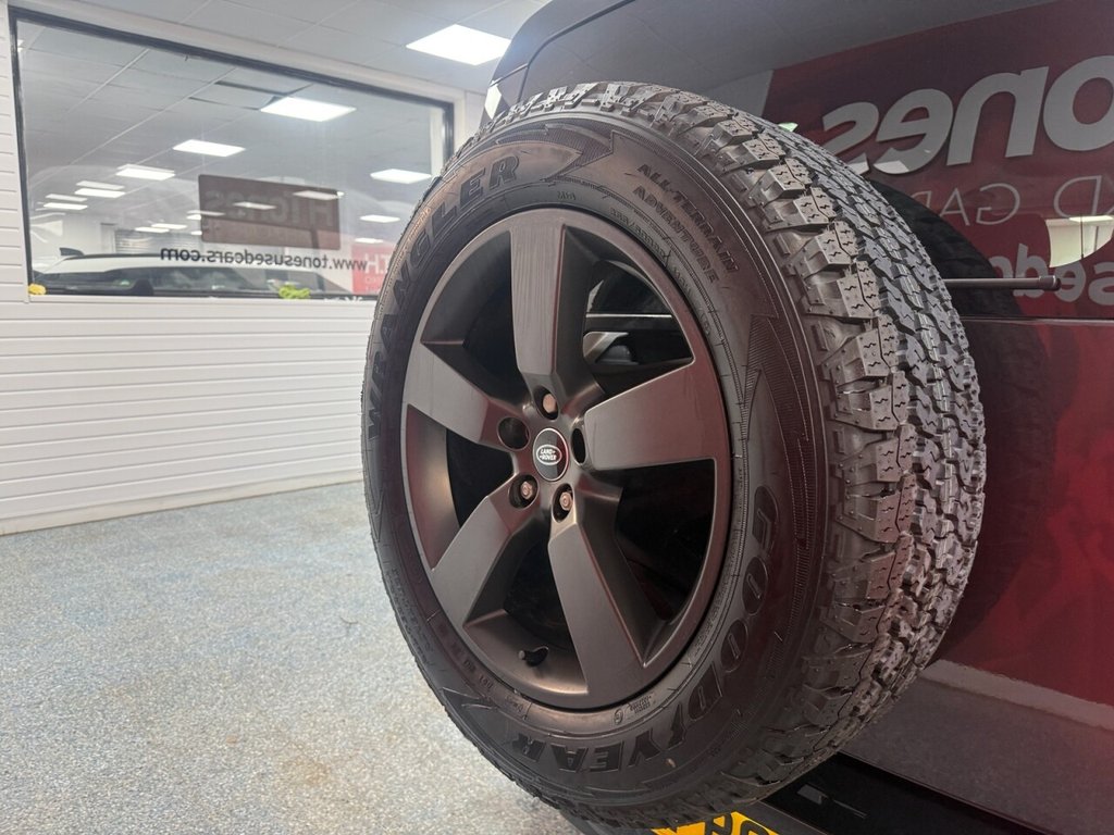 Used Land Rover Defender 2024 for sale - 76776689: Photo 15