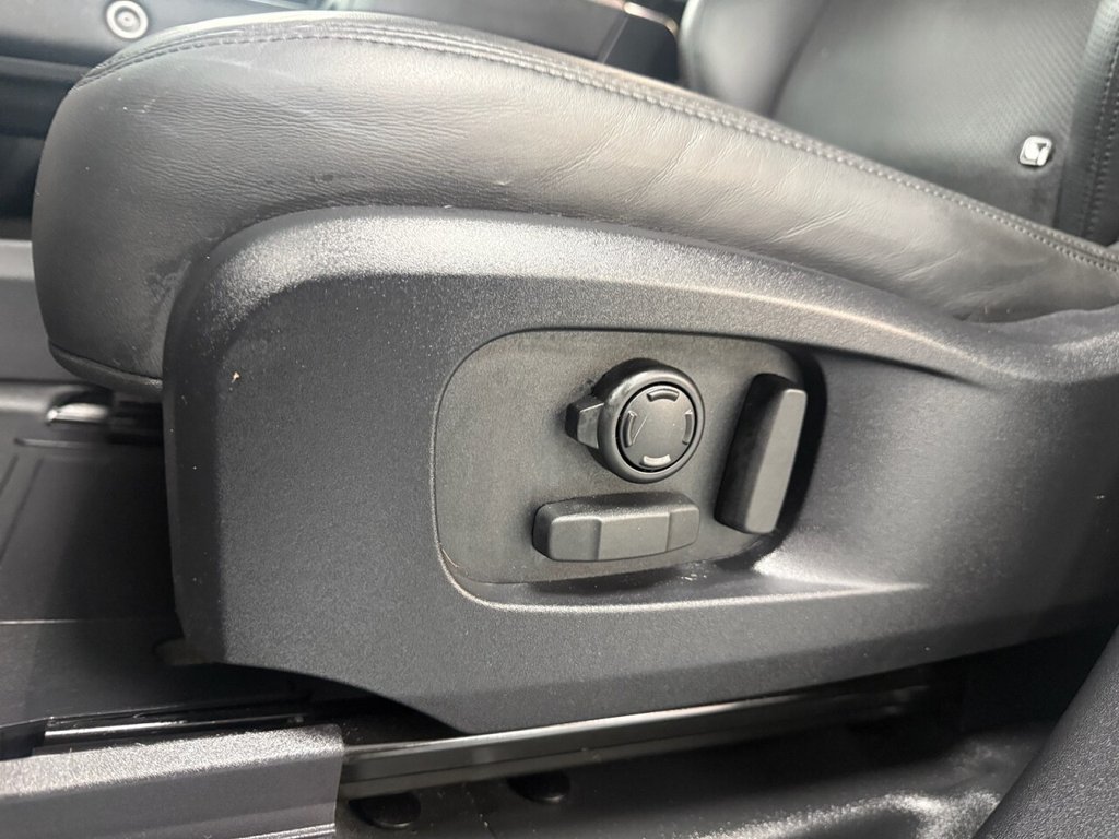 Used Land Rover Defender 2024 for sale - 76776689: Photo 31