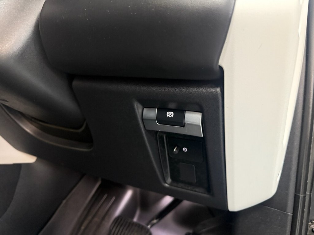 Used Land Rover Defender 2024 for sale - 76776689: Photo 48