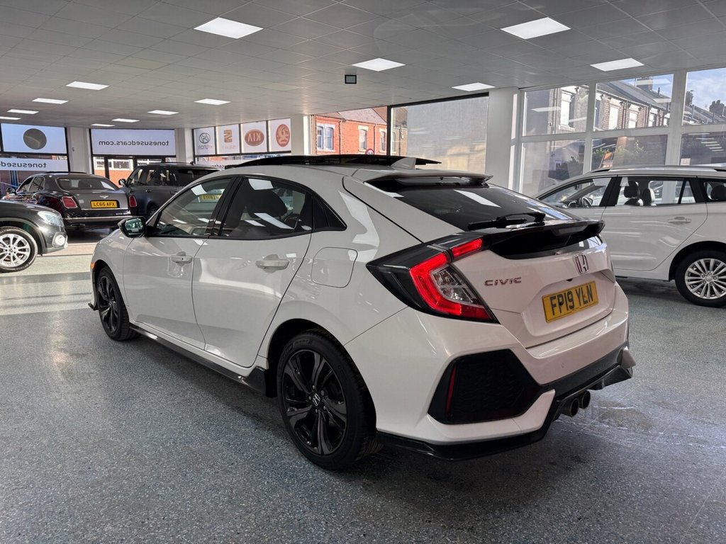 Used Honda Civic 2019 for sale - 76883467: Photo 13