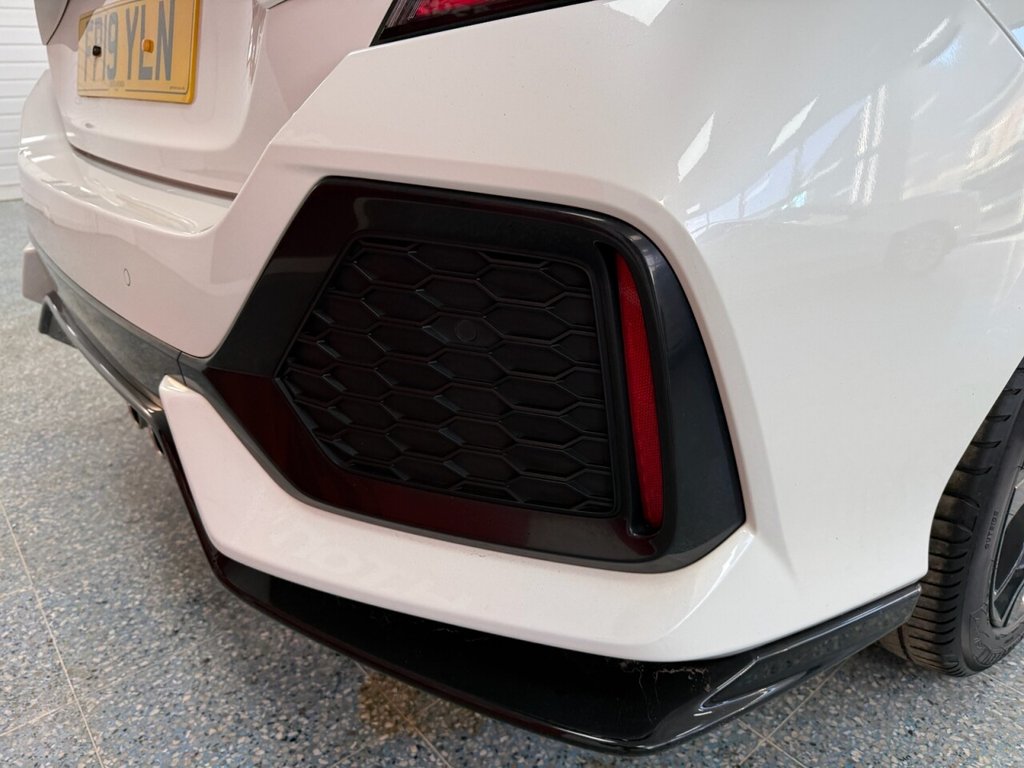 Used Honda Civic 2019 for sale - 76883467: Photo 9