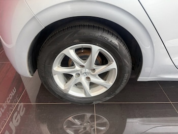 Used Peugeot 208 2018 for sale - 78780610: Photo