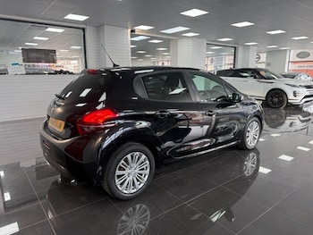 Used Peugeot 208 2019 for sale - 79358857: Photo