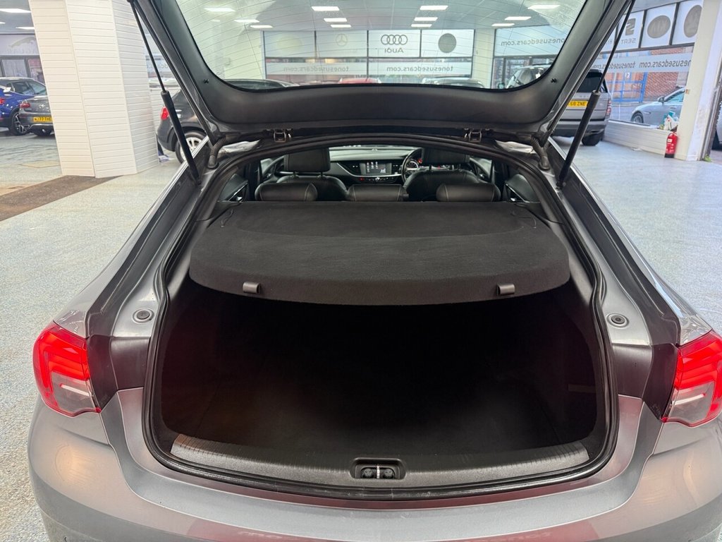 Used Vauxhall Insignia 2019 for sale - 76820686: Photo 9