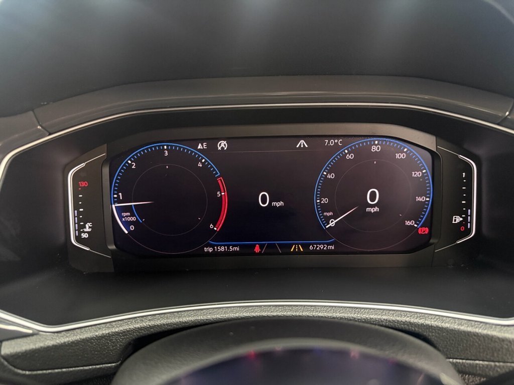 Used Volkswagen T-Roc 2019 for sale - 76820689: Photo 32