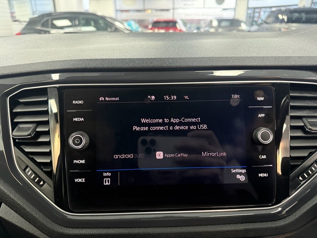 Used Volkswagen T-Roc 2019 for sale - 76820689: Photo 39