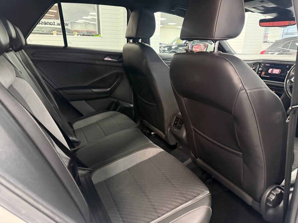 Used Volkswagen T-Roc 2019 for sale - 76820689: Photo 4
