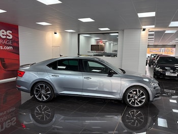Used Skoda Superb 2020 for sale - 78919737: Photo