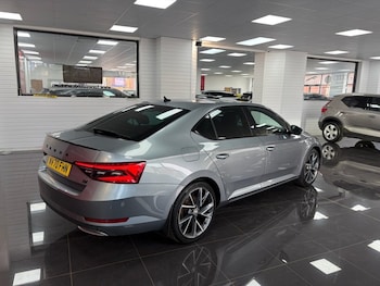 Used Skoda Superb 2020 for sale - 78919737: Photo