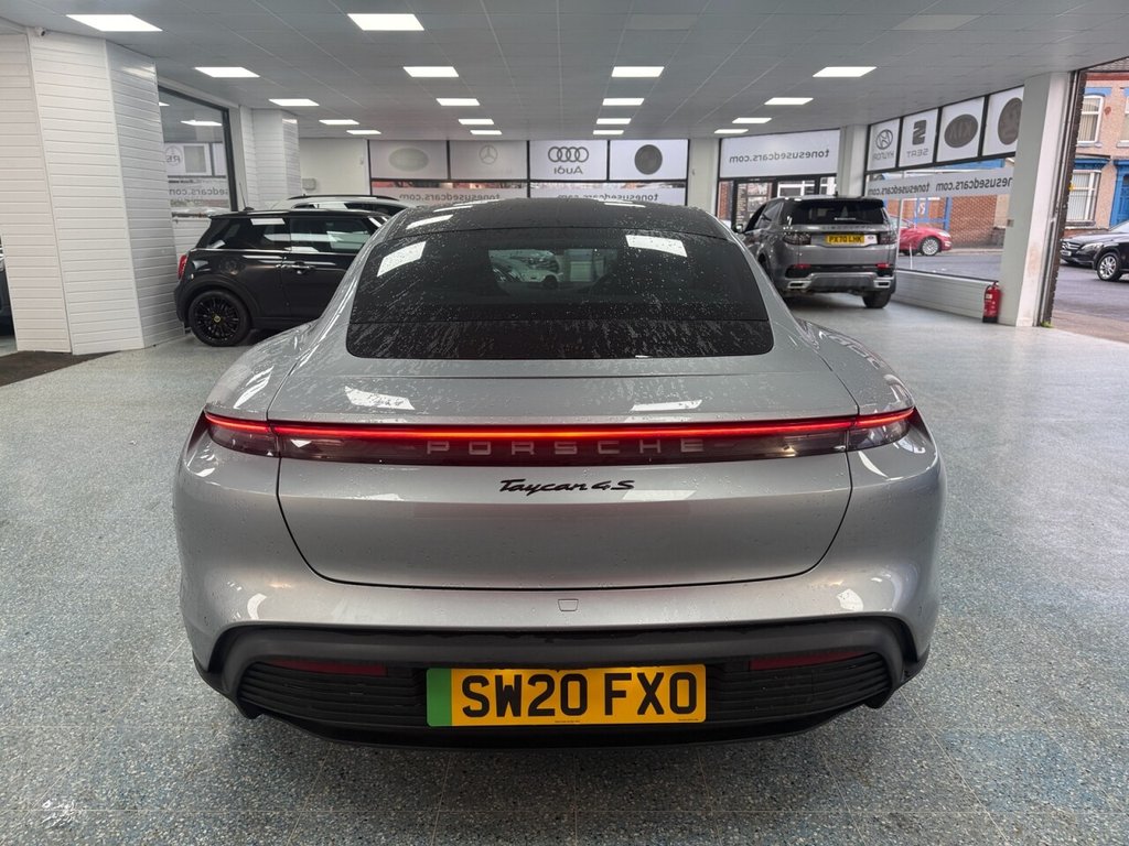 Used Porsche Taycan 2020 for sale - 77212476: Photo 14