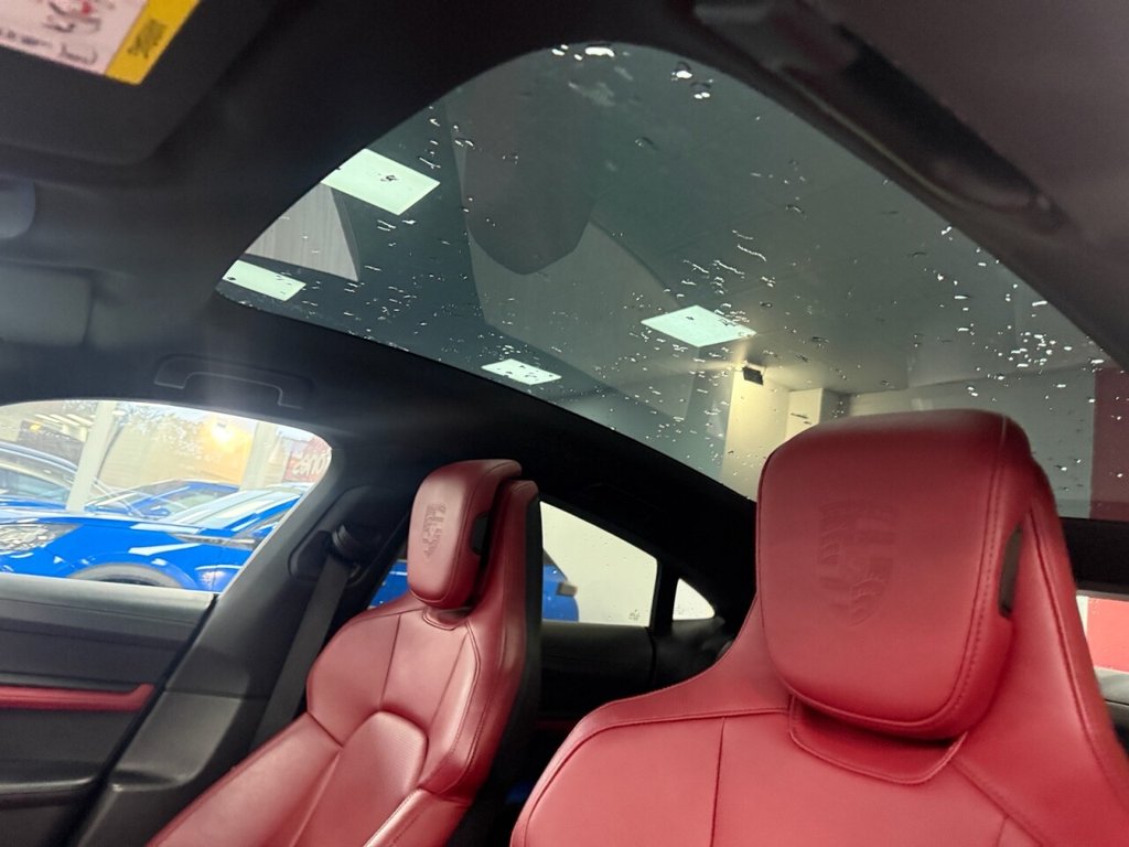 Used Porsche Taycan 2020 for sale - 77212476: Photo 19