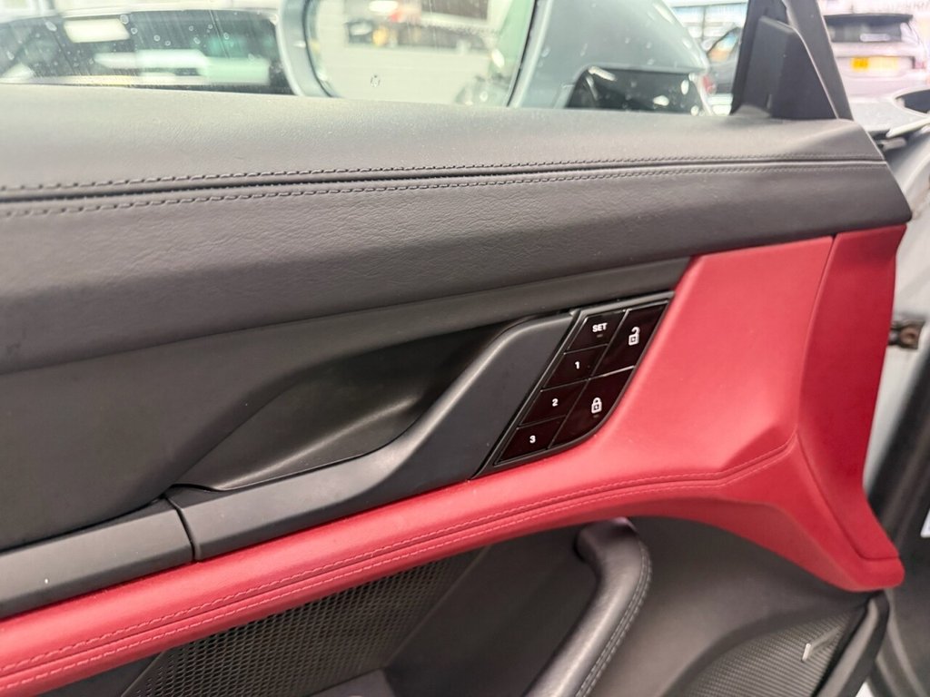 Used Porsche Taycan 2020 for sale - 77212476: Photo 20