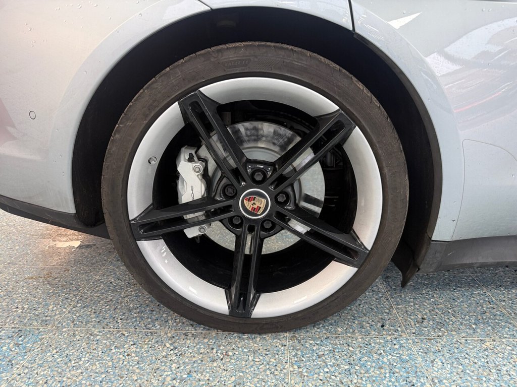 Used Porsche Taycan 2020 for sale - 77212476: Photo 3