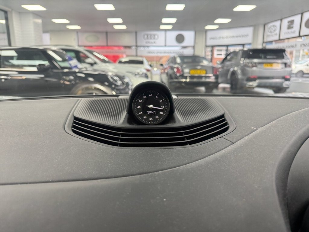 Used Porsche Taycan 2020 for sale - 77212476: Photo 36