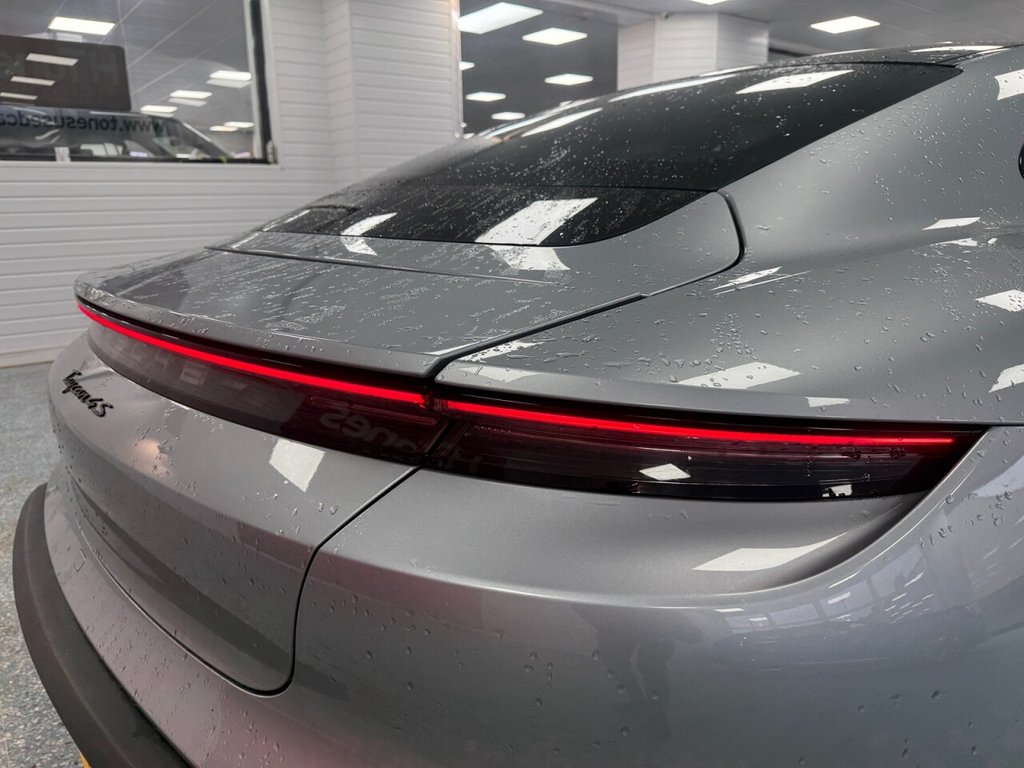 Used Porsche Taycan 2020 for sale - 77212476: Photo 8