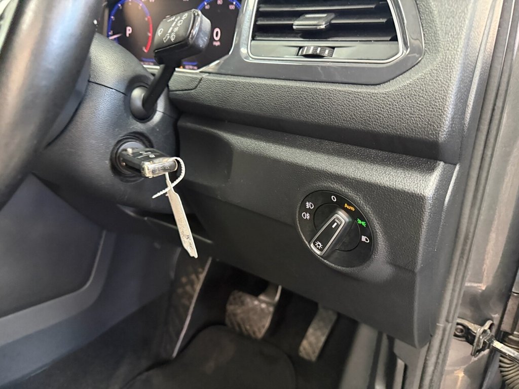 Used Volkswagen T-Roc 2019 for sale - 77937064: Photo 26