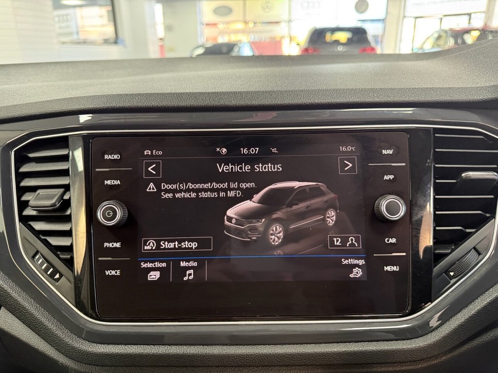 Used Volkswagen T-Roc 2019 for sale - 77937064: Photo 36