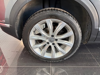 Used Volkswagen T-Roc 2019 for sale - 77937064: Photo