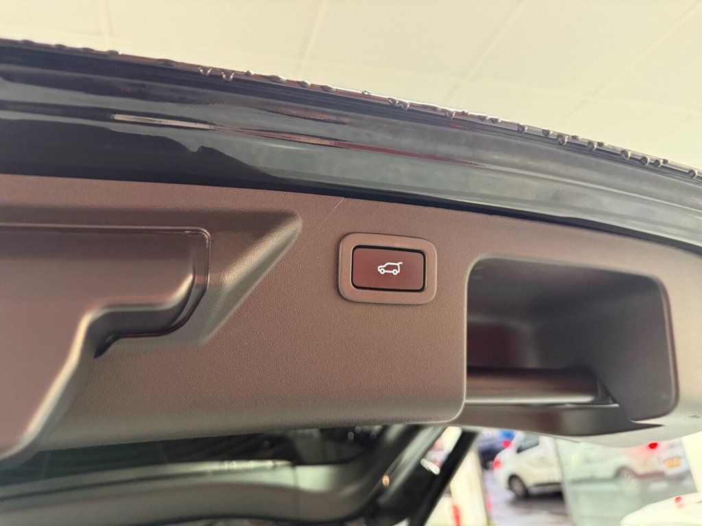 Used Land Rover Discovery Sport 2018 for sale - 76985944: Photo 12