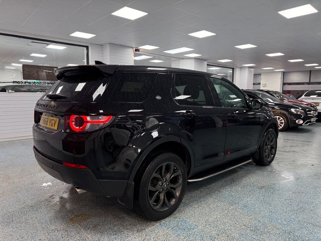 Used Land Rover Discovery Sport 2018 for sale - 76985944: Photo 2