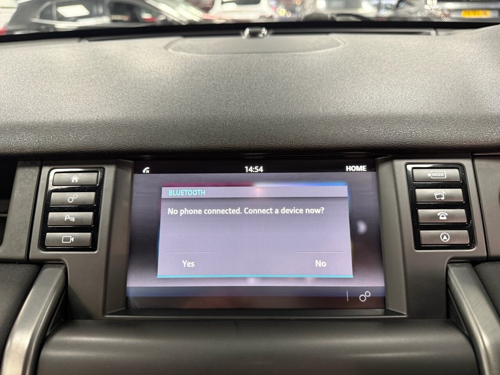 Used Land Rover Discovery Sport 2018 for sale - 76985944: Photo 39