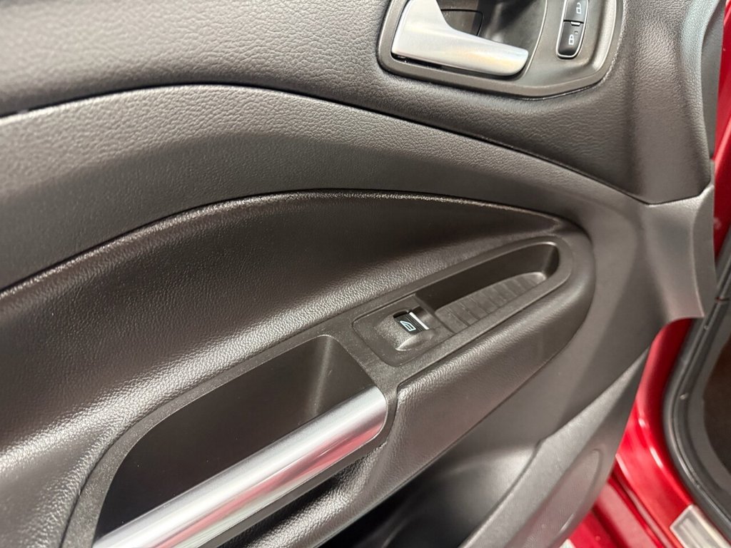 Used Ford Kuga 2017 for sale - 77370073: Photo 17