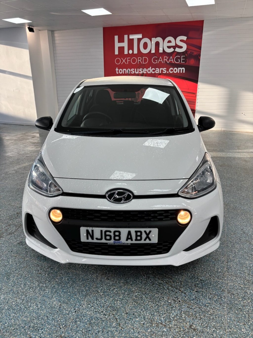 Used Hyundai i10 2018 for sale - 77263104: Photo 12
