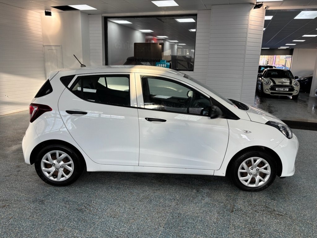 Used Hyundai i10 2018 for sale - 77263104: Photo 4