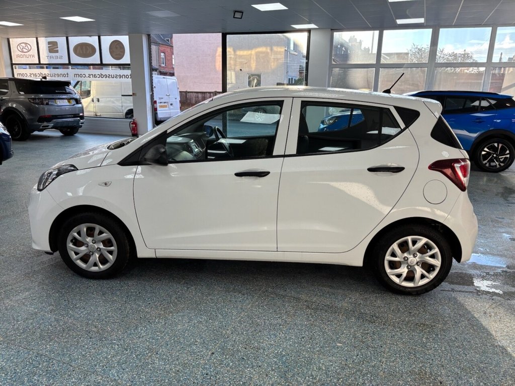 Used Hyundai i10 2018 for sale - 77263104: Photo 8