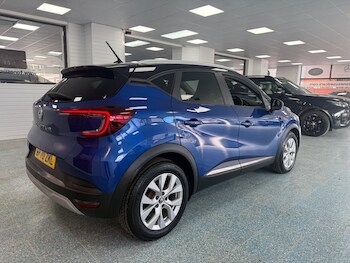 Used Renault Captur 2020 for sale - 76776706: Photo