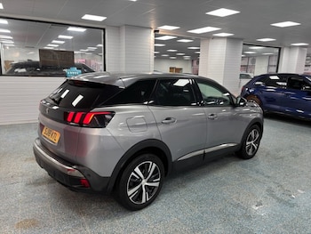 Used Peugeot 3008 2018 for sale - 77302787: Photo