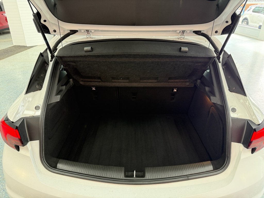 Used Vauxhall Astra 2020 for sale - 76776648: Photo 9