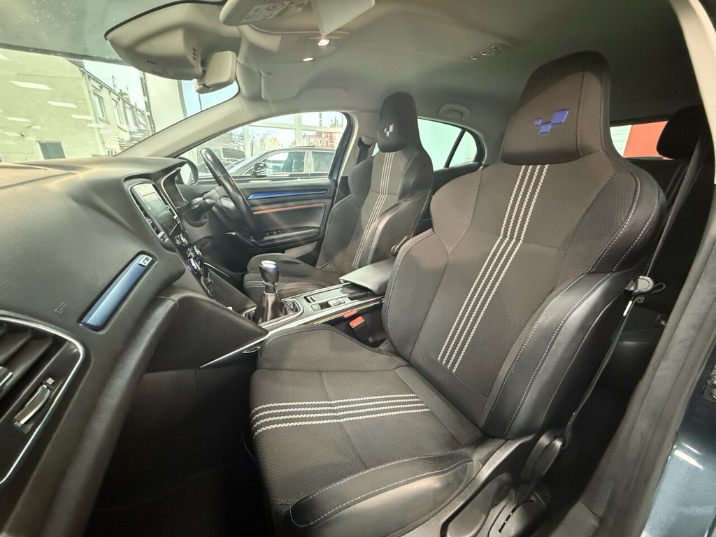 Used Renault Megane 2018 for sale - 76776670: Photo 16